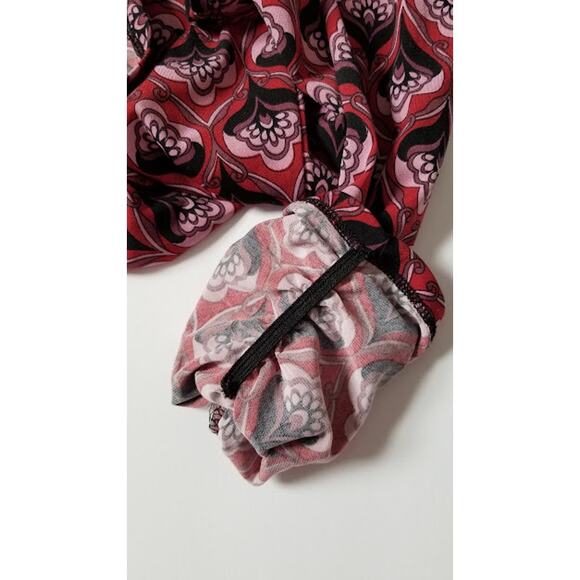 Bisou Bisou Women's Michele Bohot Keyhole Floral top Sz L - Picture 6 of 8